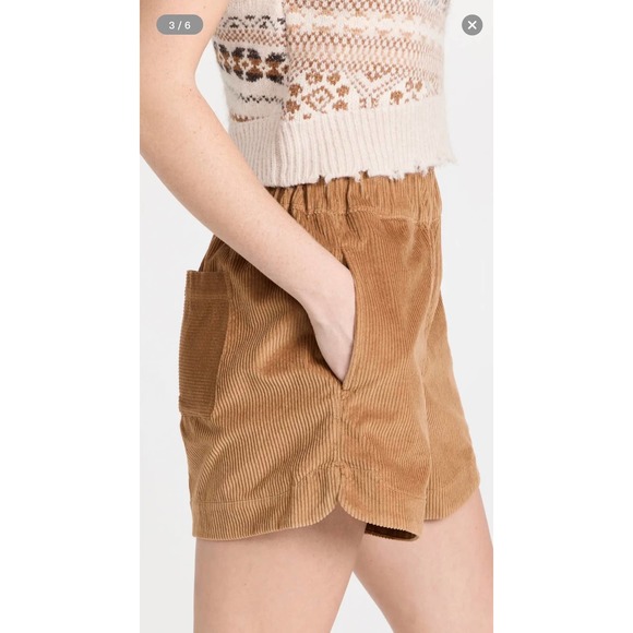 *SOLD* AYR women’s corduroy staycation shorts. Size small - Picture 6 of 9